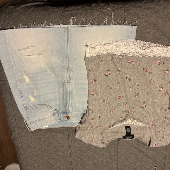 Levi's Denim - Just...Taylor Gray Lace Trim Top